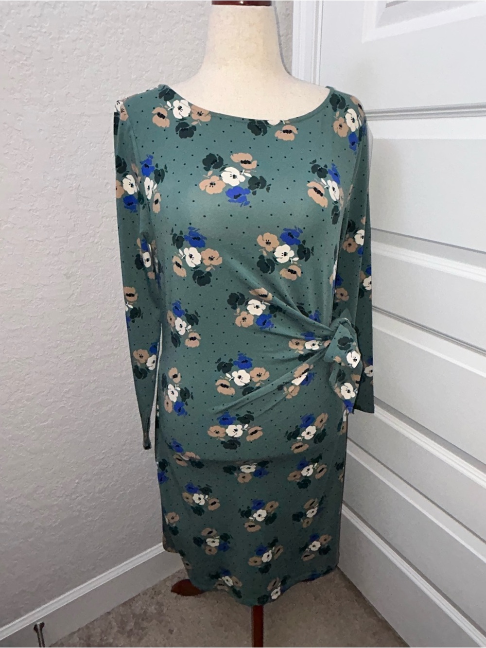 Lands’ End Boatneck Evergreen Multi Dot Floral Print Long Sleeve Tie Waist Dress